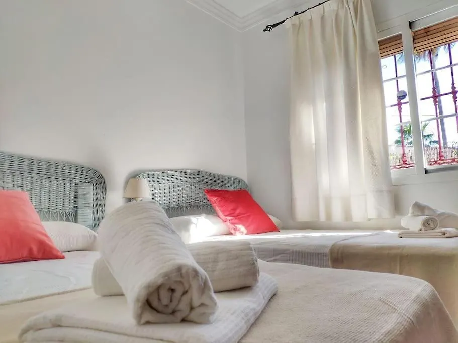 Villa Privada En La Playa 8 Personas Marbella Spain